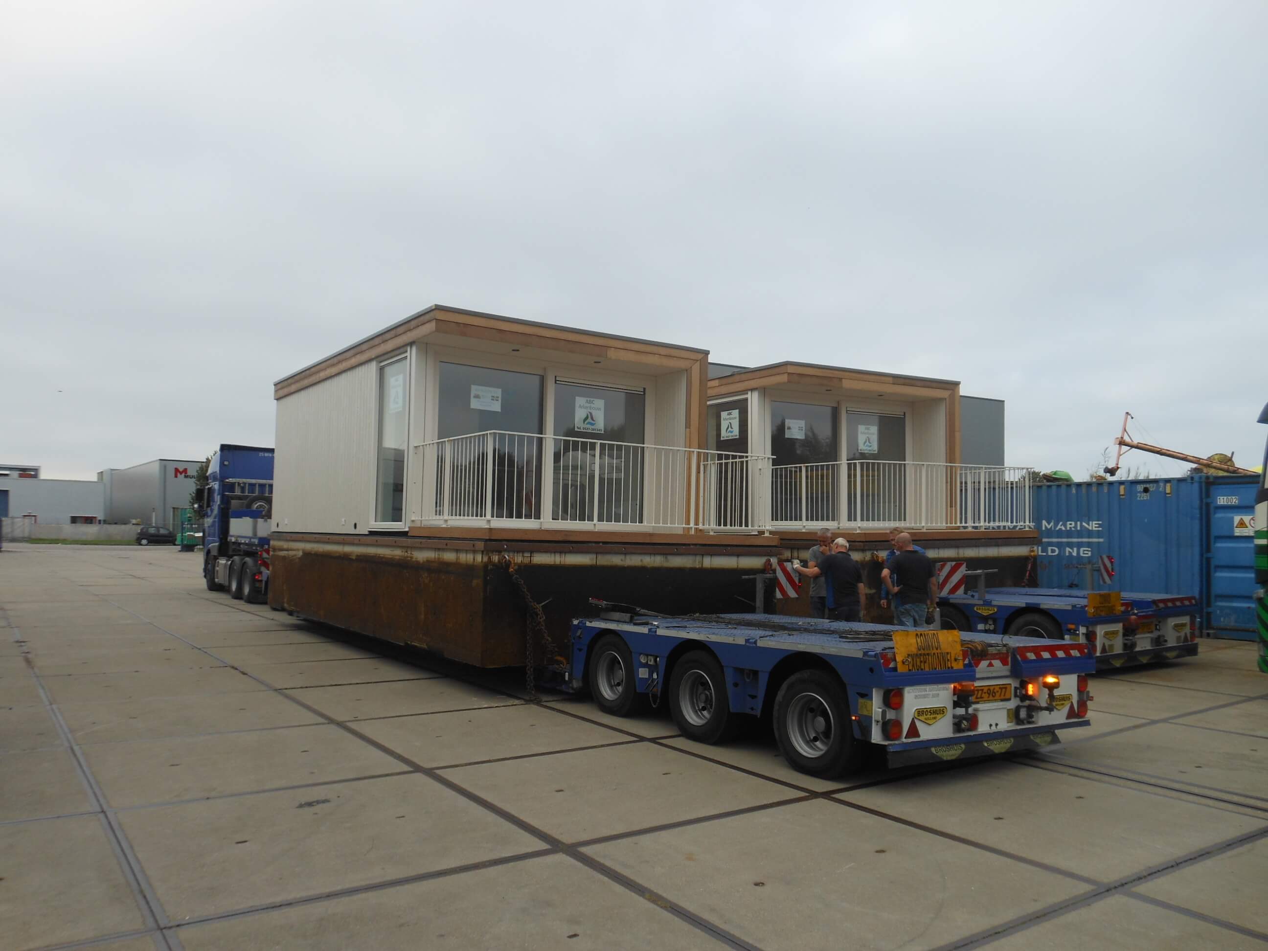 Floating hotel suites