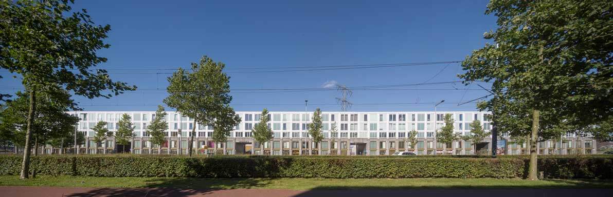 Kadegebouw (Quayside building)