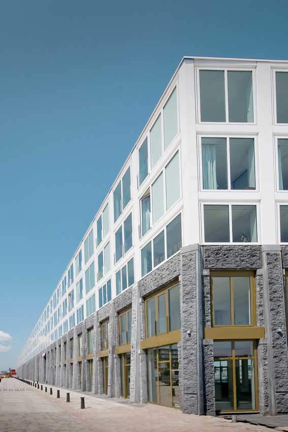 Kadegebouw (Quayside building)